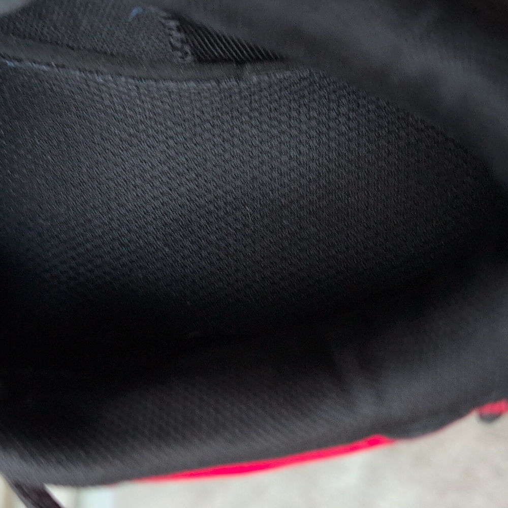 Under Armour Youth Basketball Shoes - Picture 10 of 11